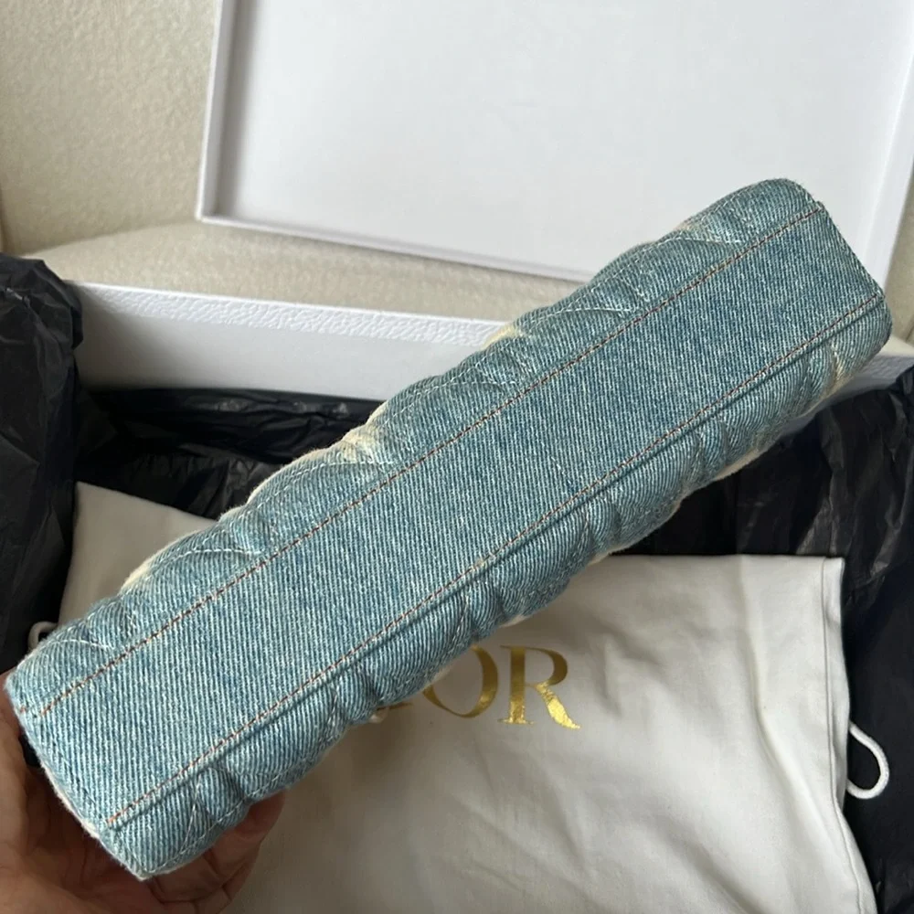 ⭐️ Dior Lady D-Joy Cannage Quilted Denim Medium - Picture 8 of 16